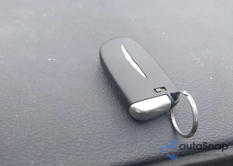 2015 Chrysler 200 Limited z USA, uszkodzony, nr VIN 1C3CCCAB4FN568435